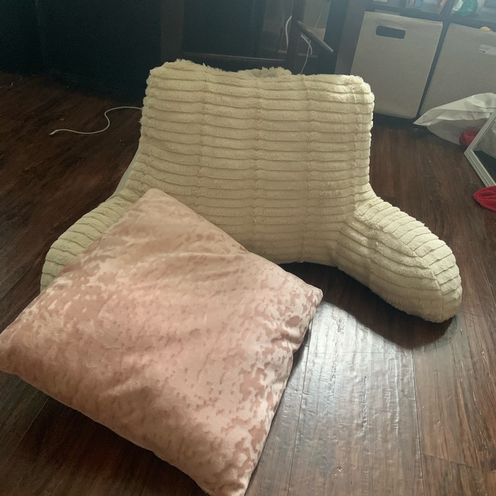 Pillow set